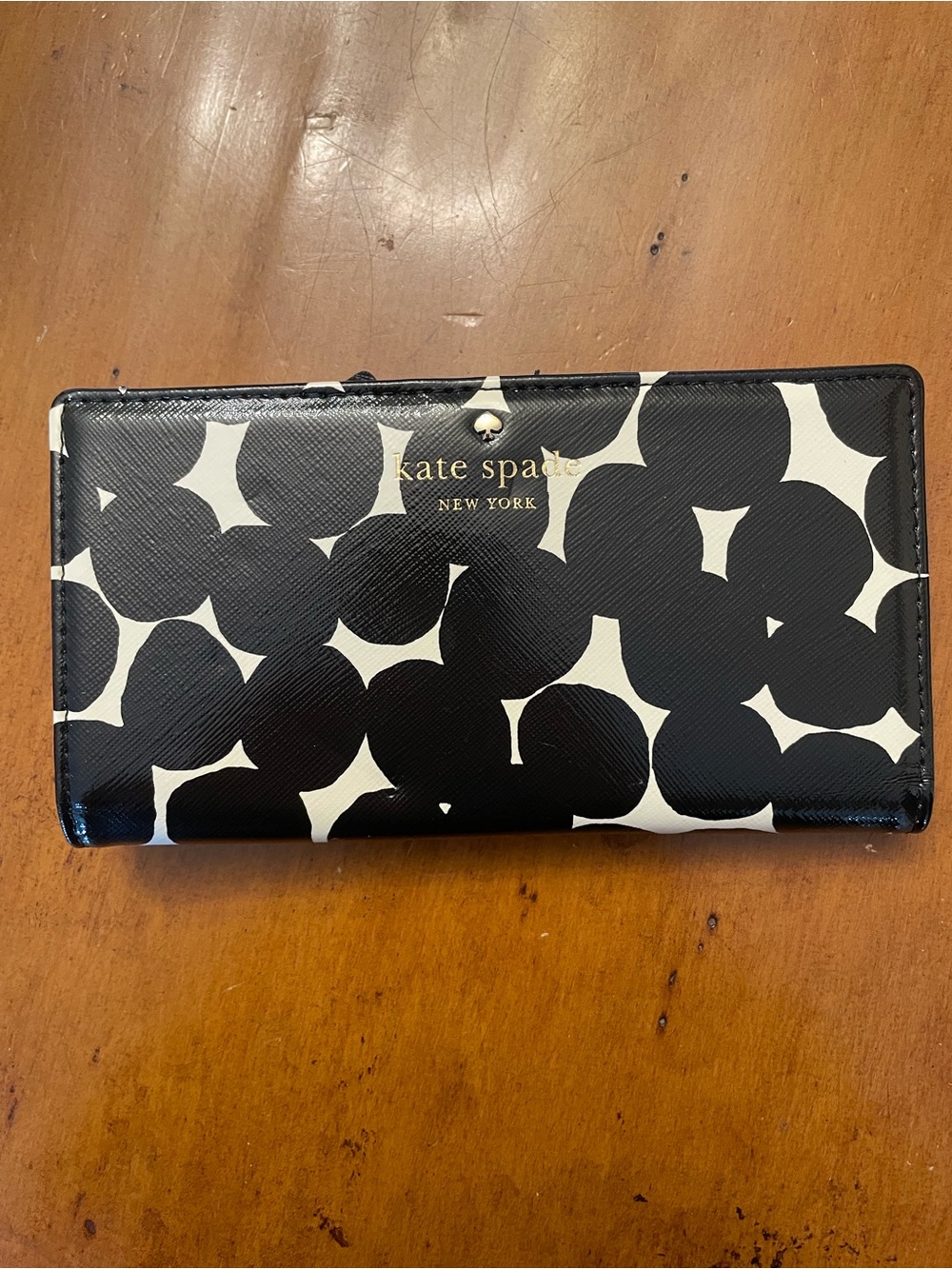 kate spade Black and Cream Dot-Print Continental Wallet-NWOT